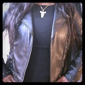 A very cute Leather Jacket♡